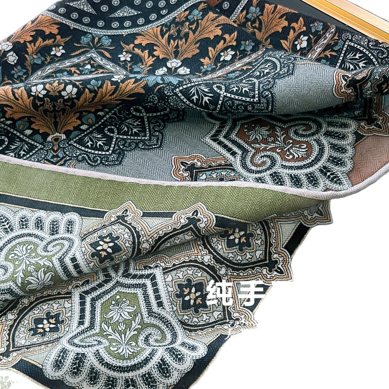 Central Compass Persian Floral - огляд і ціна Shawl Wrap Winter