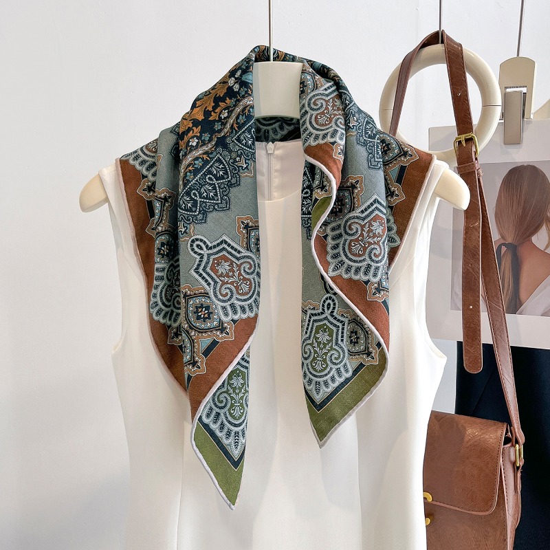 Central Compass Persian Floral - огляд і ціна Shawl Wrap Winter